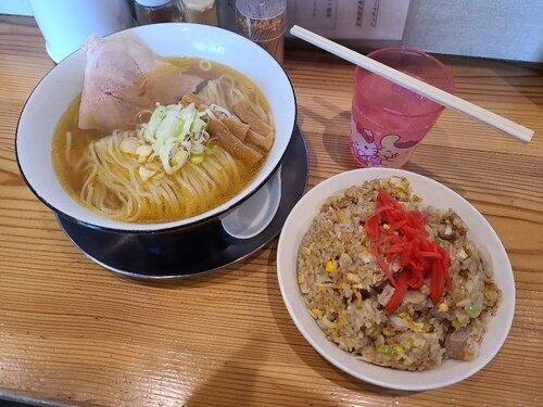 【朗報】新潟で1番人気のラーメン屋さんに来たでｗｗｗｗｗｗｗｗｗｗ