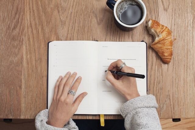 嫁が初めて確定申告しようとしてるんだけどアホすぎてめちゃくちゃ苦しんでる